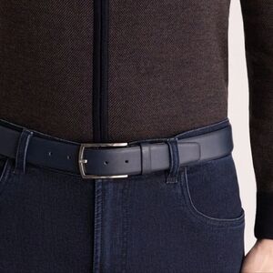 New Men's Leather Belt In Navy Size Small